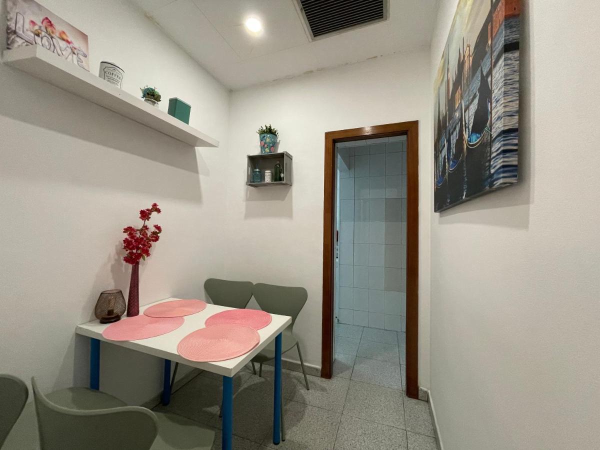 Plaza Universidad Rooms 巴塞罗那 外观 照片