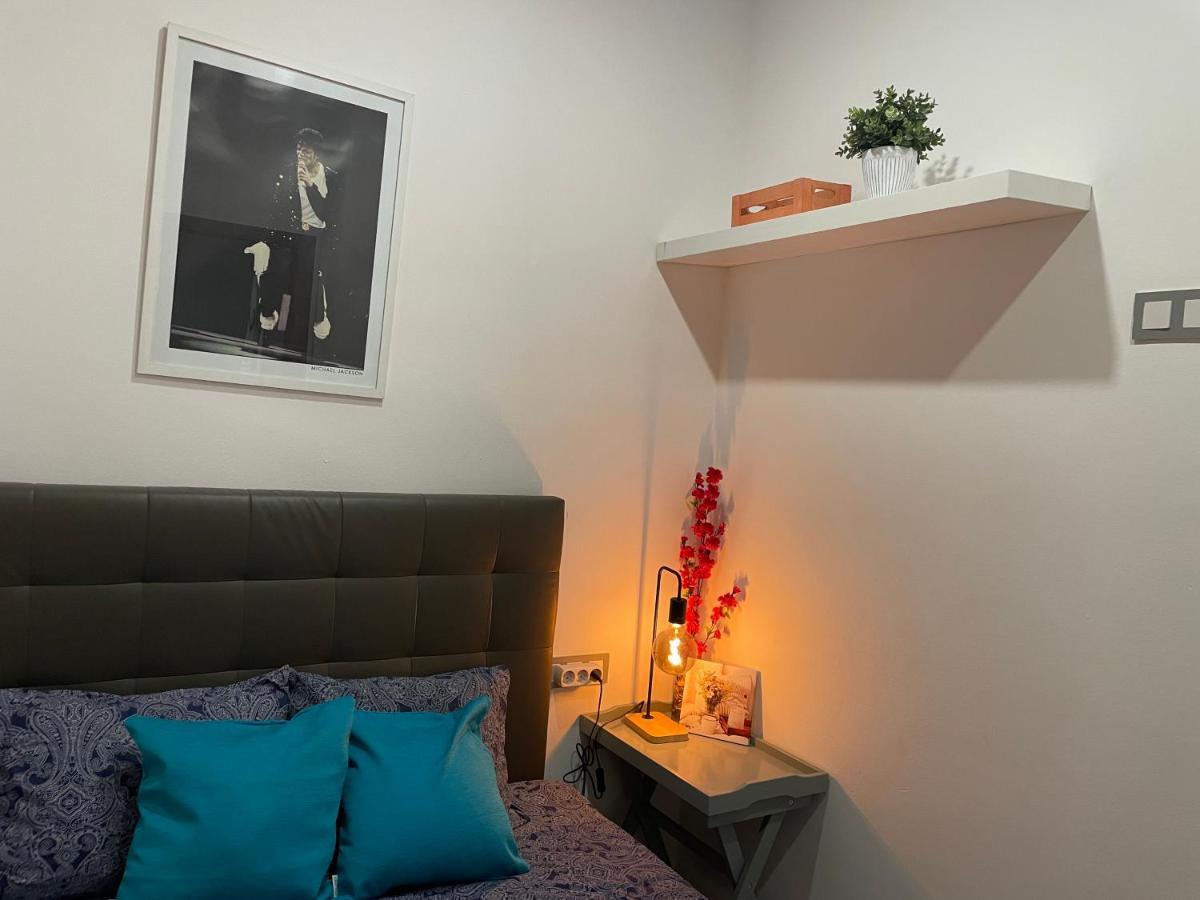 Plaza Universidad Rooms 巴塞罗那 外观 照片