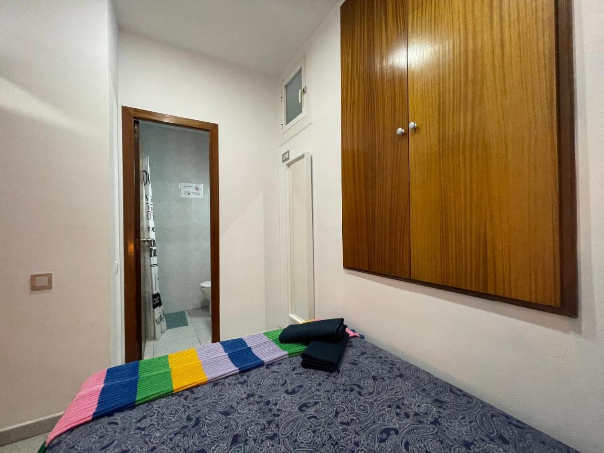 Plaza Universidad Rooms 巴塞罗那 外观 照片