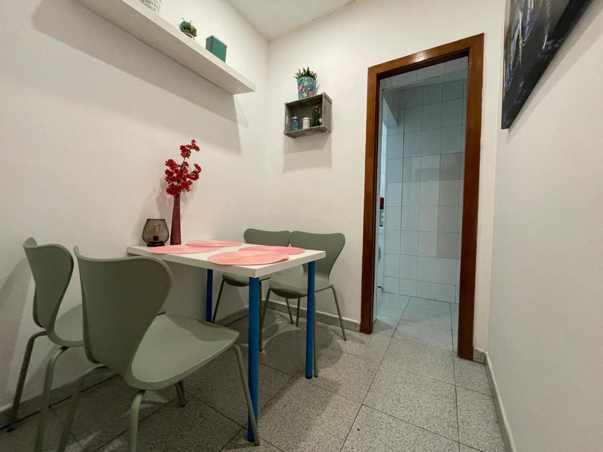 Plaza Universidad Rooms 巴塞罗那 外观 照片