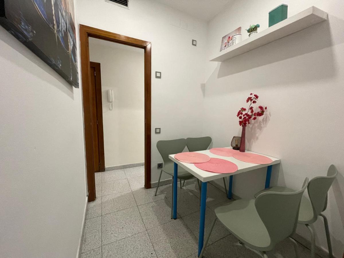 Plaza Universidad Rooms 巴塞罗那 外观 照片
